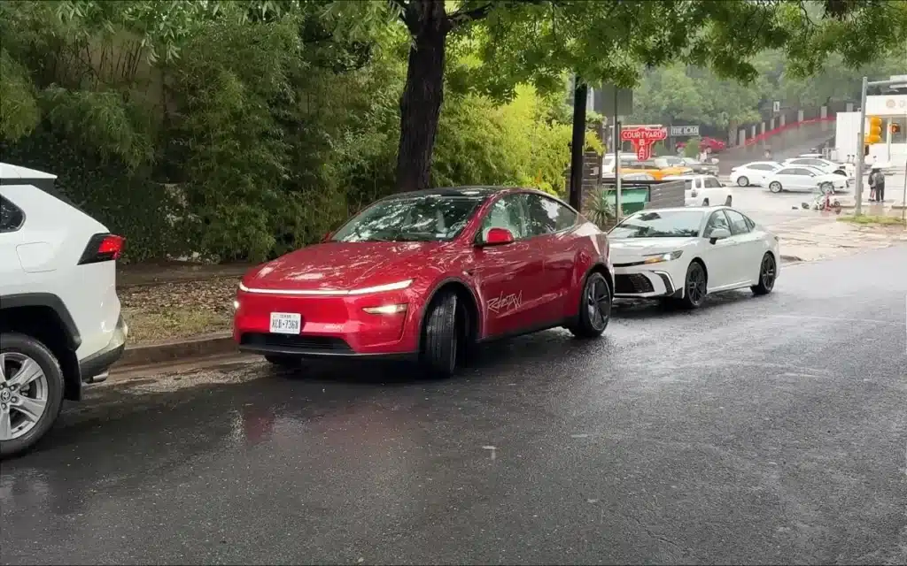 This guy took 69 rides in a Tesla Robotaxi in Austin, Texas to see if he could 'break' it