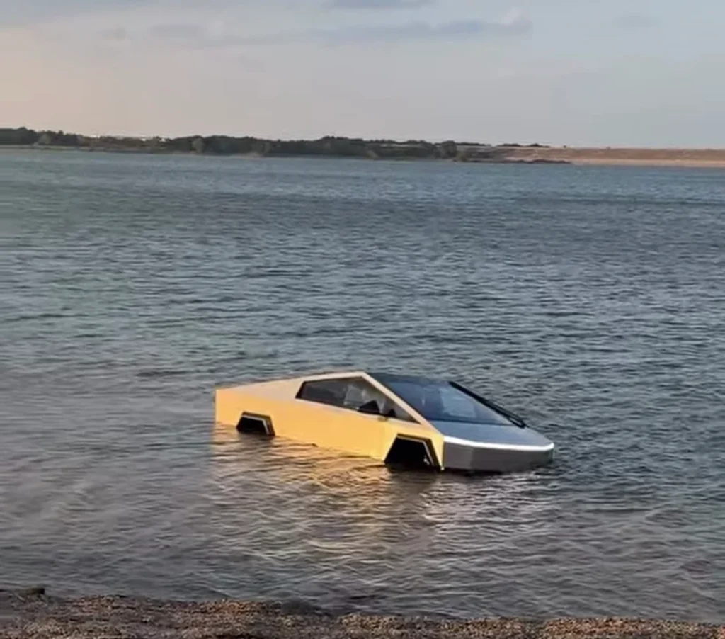 This guy took his Tesla Cybertruck for a swim in Texas, but he's probably regretting that now