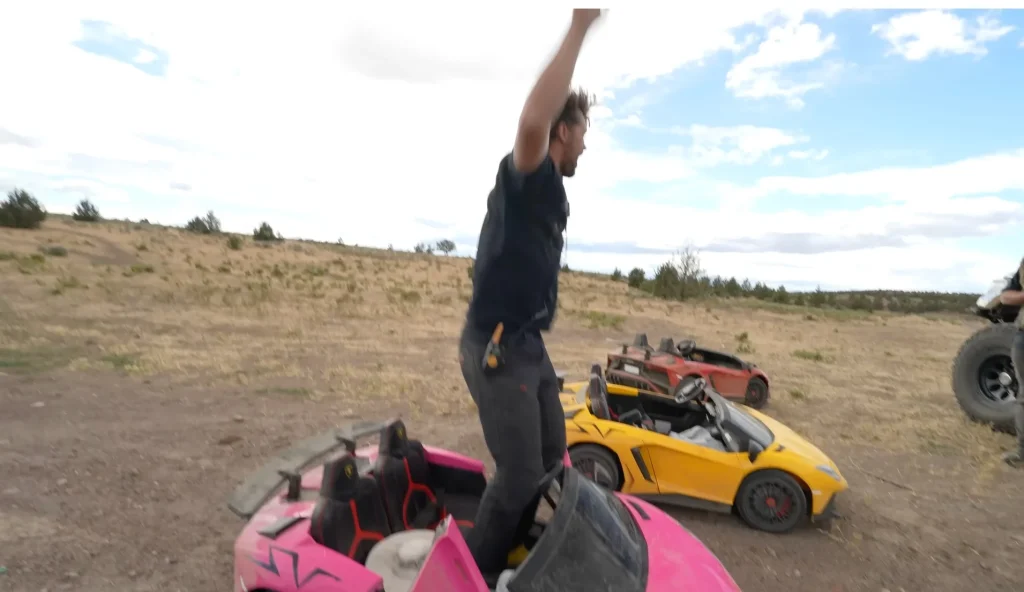 These guys tried driving three Lamborghini toy cars across the Oregon desert and, amazingly, they managed to do it without any trouble at all