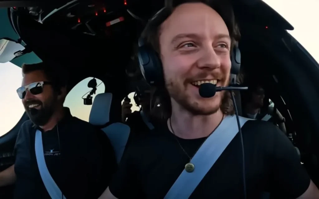 This guy tried landing a Cirrus jet basically with no previous training, and the result was pretty interesting