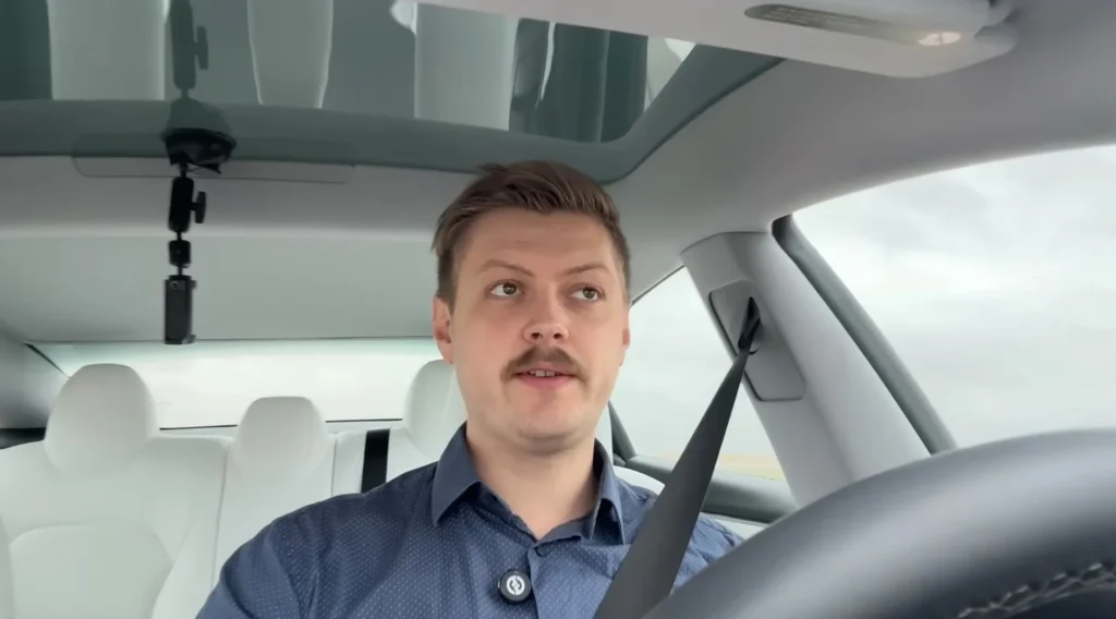 This guy wanted to see if he could drive 373 miles on a budget of $25, which sounds a little too ambitious, even for a Tesla Model 3 Highland