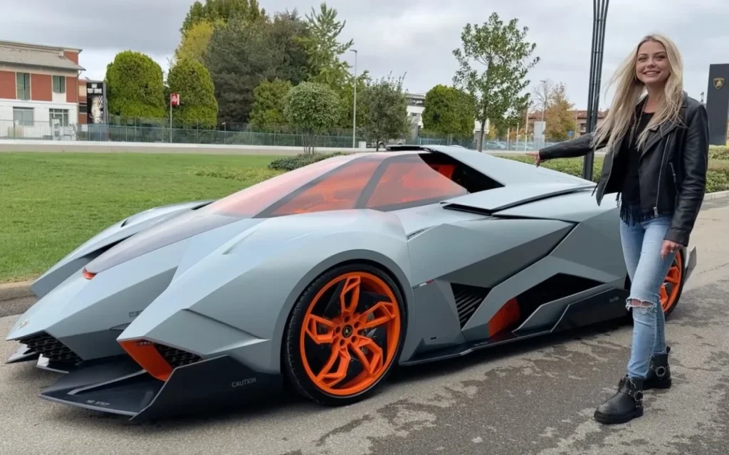 This is the one-off Lamborghini Egoista, a concept supercar that Lamborghini built to celebrate its 50th anniversary in 2013