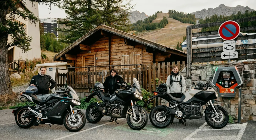 This is the Zero DS and it just set a new Guinness World Record for the longest ride on a single charge