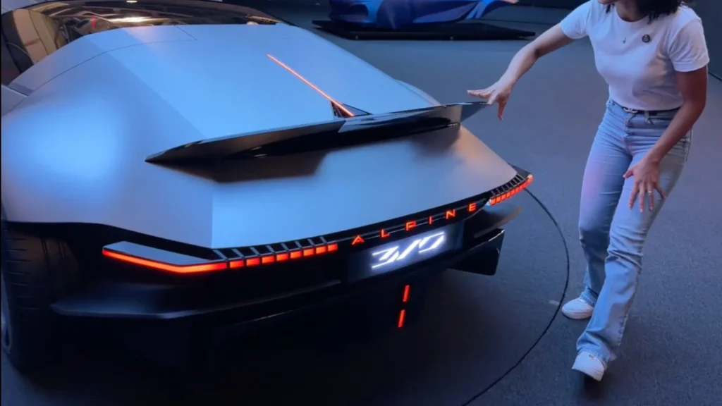 This is the new Alpine A310 VISION concept, a tribute to the iconic A310