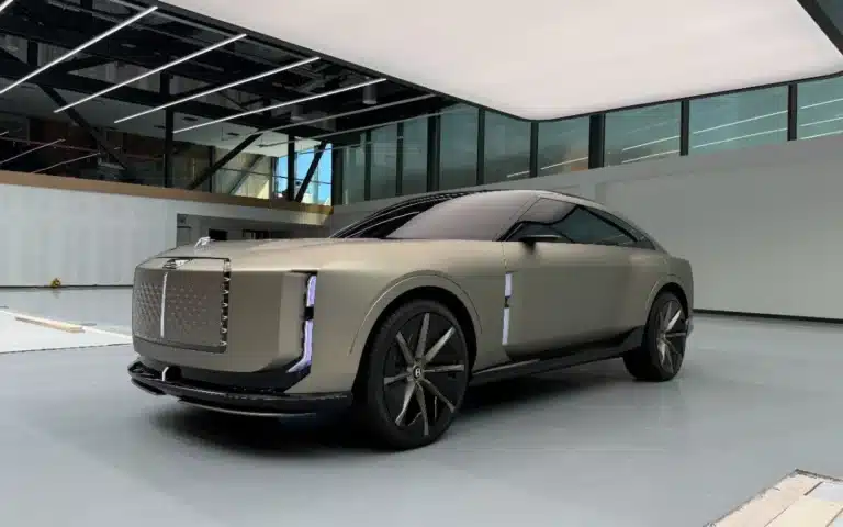 This is the new Bentley EXP 15 Design Vision Concept, a stunning futuristic Bentley concept that's designed to preview the first electric Bentley