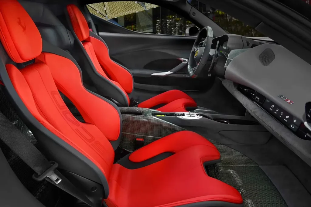 This is the new Ferrari SC40, a modern-day tribute to the Ferrari F40