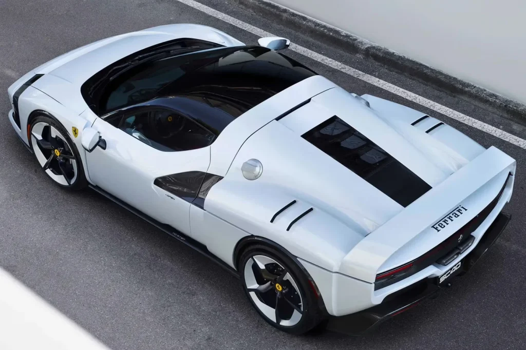 This is the new Ferrari SC40, a modern-day tribute to the Ferrari F40