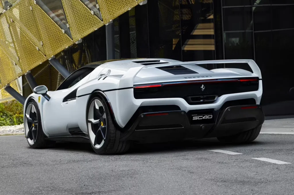 This is the new Ferrari SC40, a modern-day tribute to the Ferrari F40