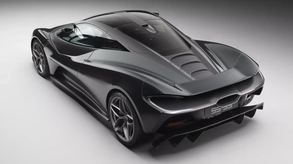 This is the new Lanzante 95-59 HDK, which is the upgraded version of a supercar that was already pretty extreme to begin with