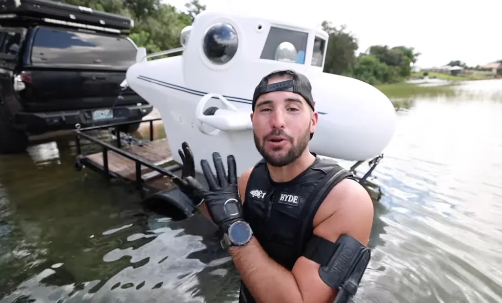 This man has been using a 1998 submarine to explore the depths of a Florida river with surprising results