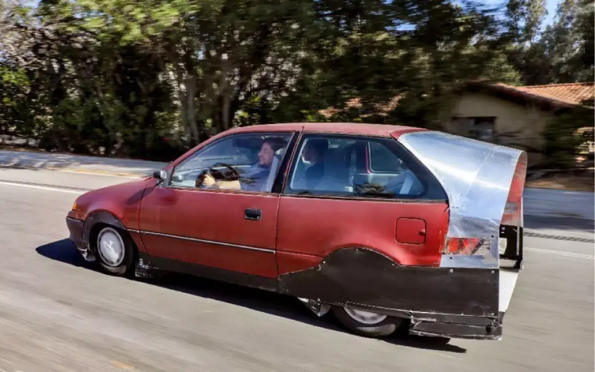 This modified Geo Metro can get 100 miles to the gallon