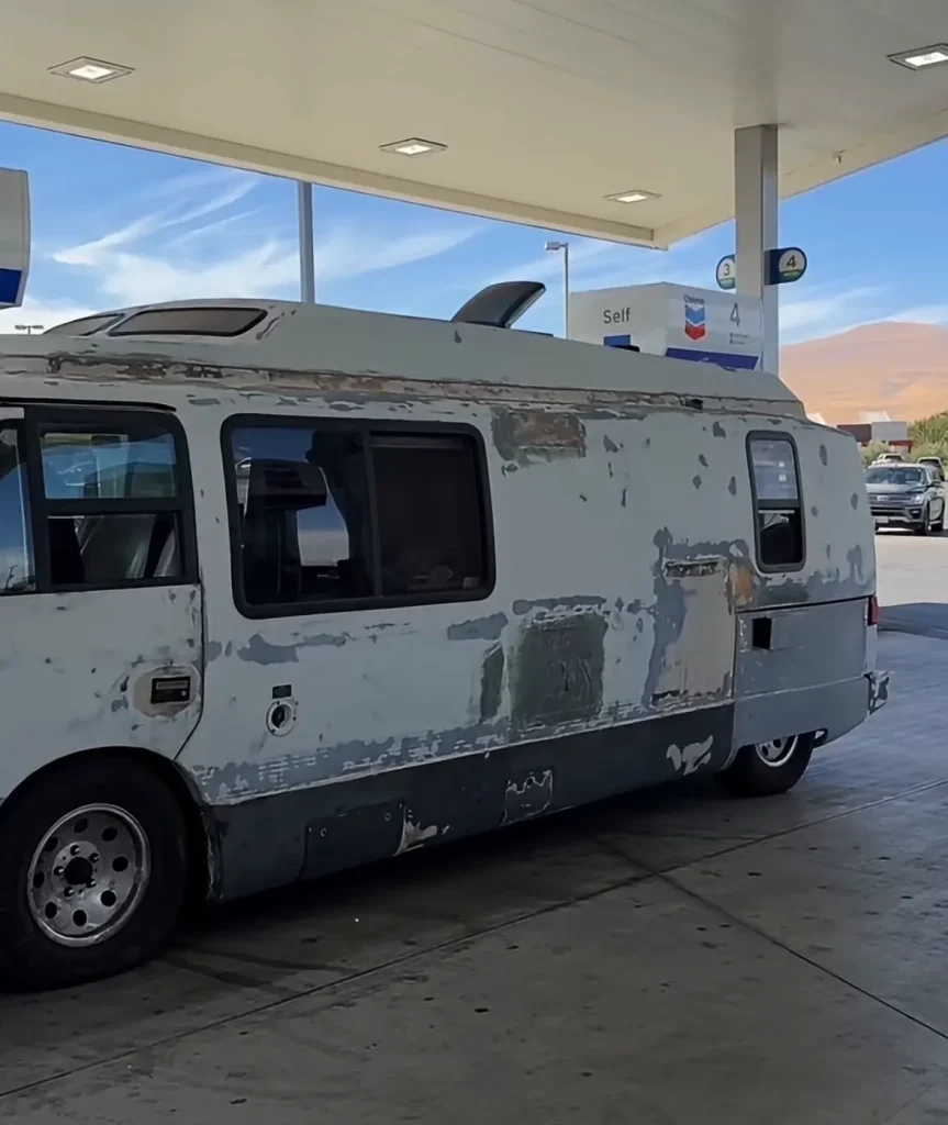 This quirky-looking motorhome is called the Vixen 21 SE, and it was actually designed by the same guy who gave us the DeLorean