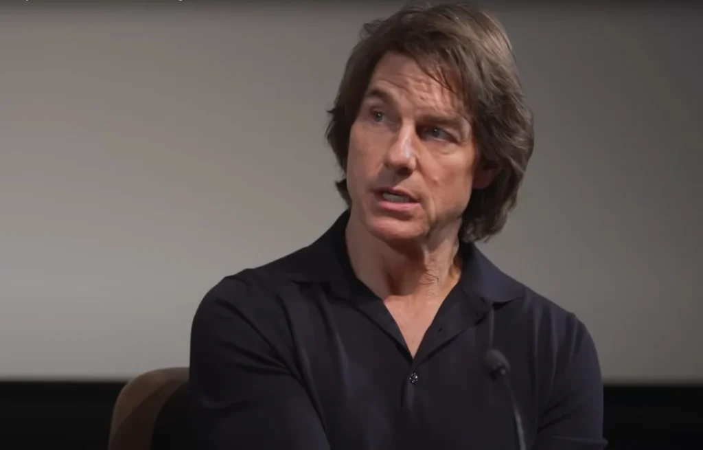 Tom Cruise’s F-14 maneuver slammed him to the deck and what the pilot said next was unforgettable