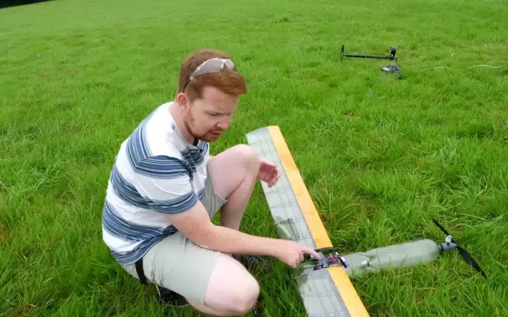 YouTuber Tom Stanton toy plane with real engine sound