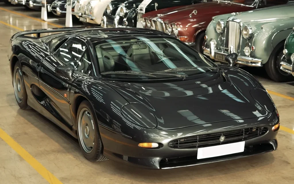 Former Top Gear Stig Ben Collins just hijacked a popular YouTuber and big cat enthusiast to reveal his new hypercar as a stunning Jaguar XJ220