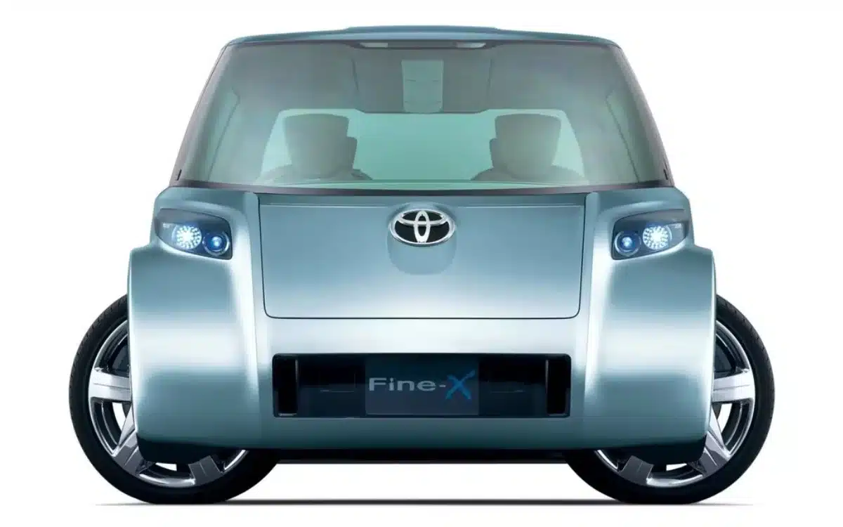 Toyota Fine-X: A Futuristic Hydrogen Concept Car That Was Ahead of Its Time