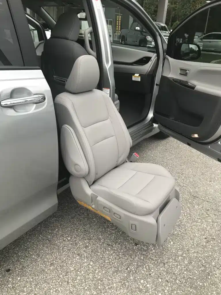 Toyota Sienna Auto Access Seat