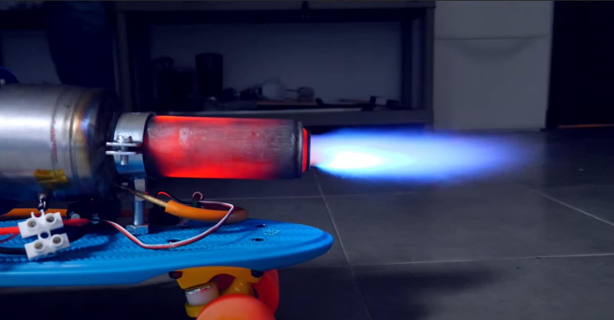 YouTuber Integza made this jet engine and attached it to a skateboard.