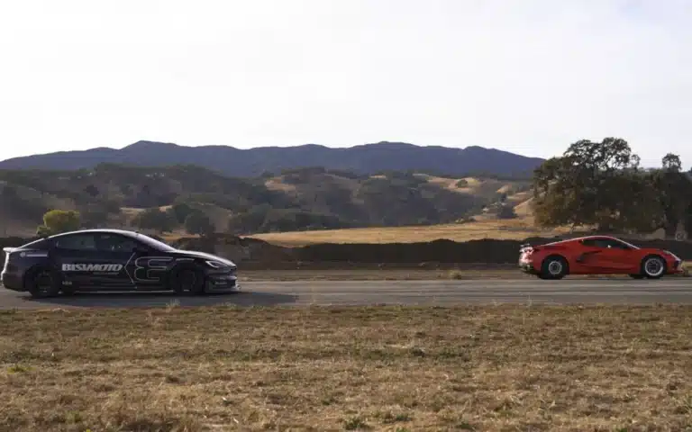 1200 HP Chevy Corvette drags Tesla Model S Plaid and it's not even close