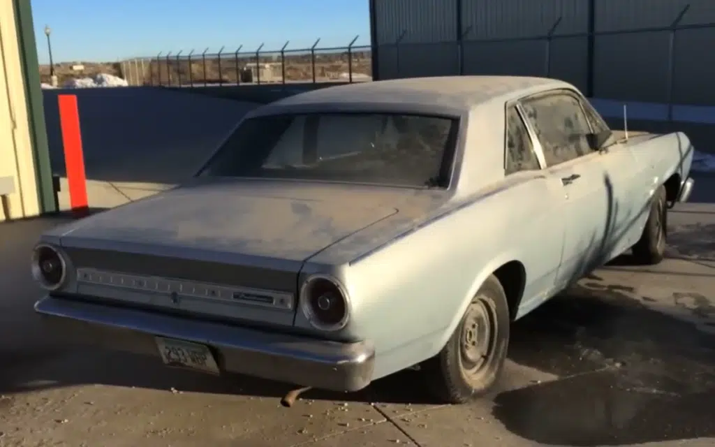 Man blown away as he finds stunning 1966 Ford Falcon inside $800 blind auction storage unit