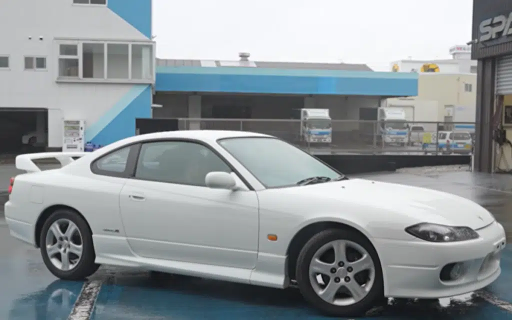 Woman finds incredible Nissan 'frozen in time' hidden in storage container, she's waited 7 years to own it