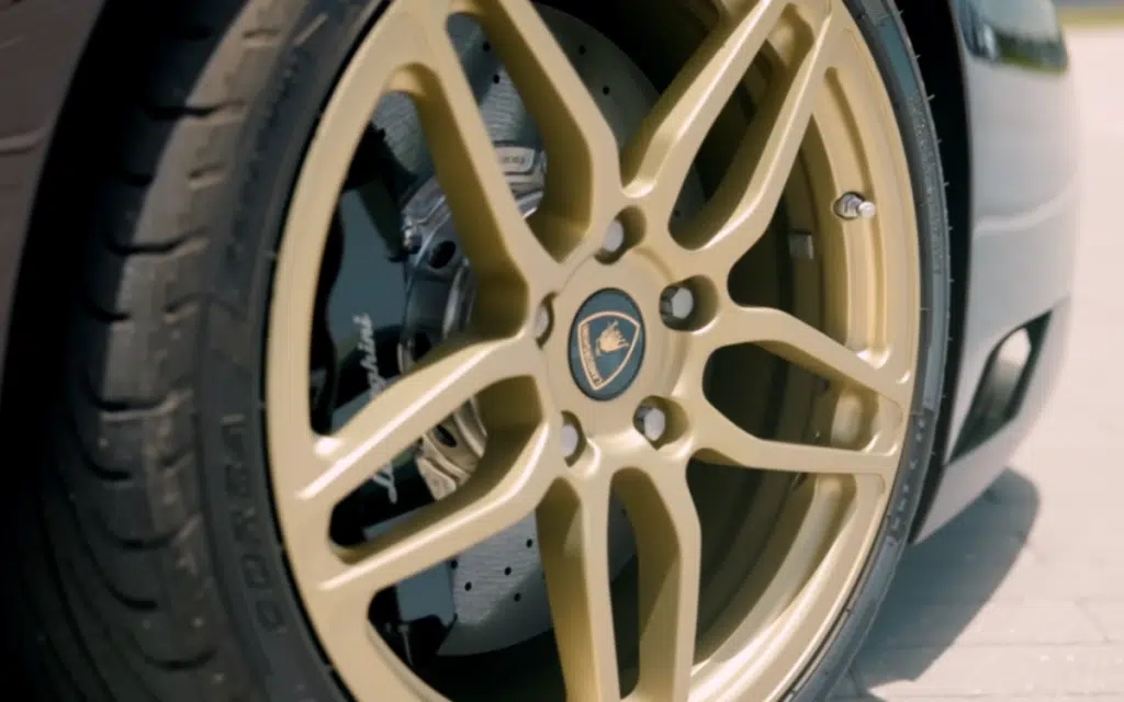 It's been called the greatest car ever, so how could it be illegal? The 2010 Lamborghini Murciélago LP670-4 SV with a gated manual is exactly that.