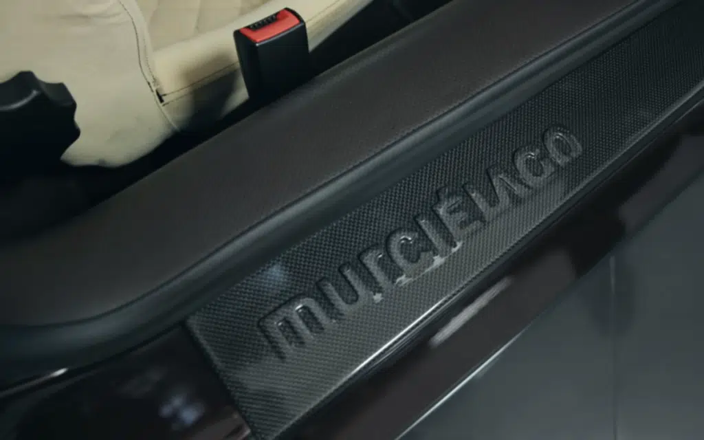 It's been called the greatest car ever, so how could it be illegal? The 2010 Lamborghini Murciélago LP670-4 SV with a gated manual is exactly that.