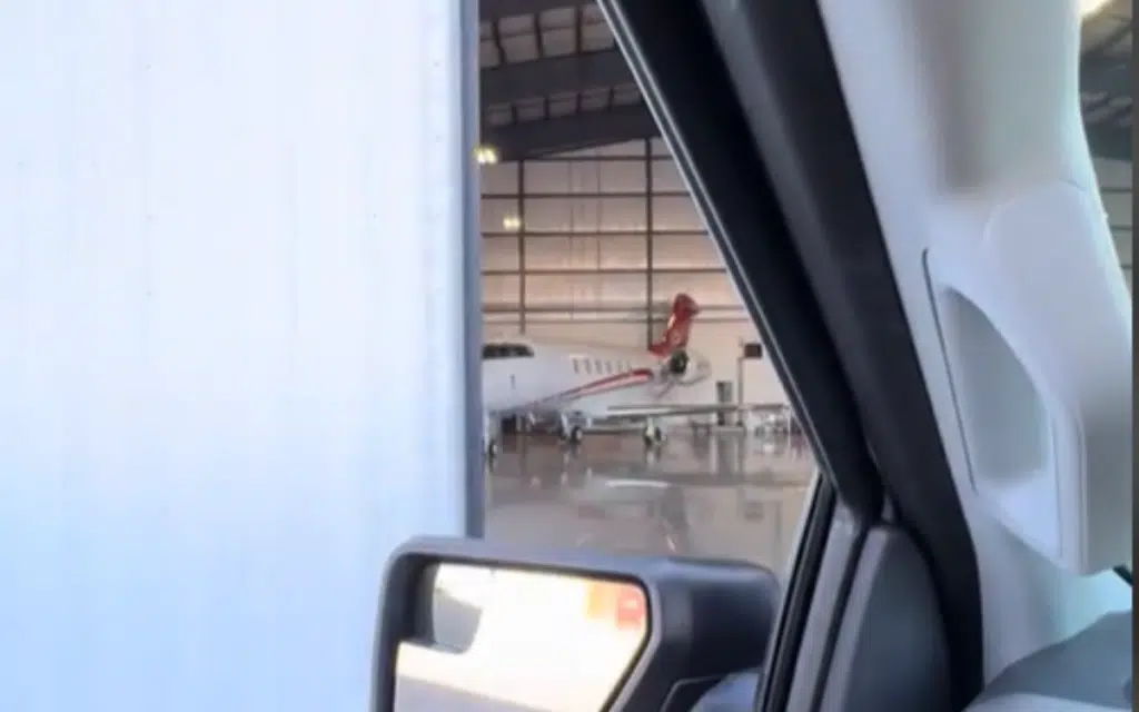 This TikToker just showed how he earned a $16,000 paycheck as an aircraft detailer, cleaning a private jet in a video that takes viewers behind the scenes of his high-stakes job.