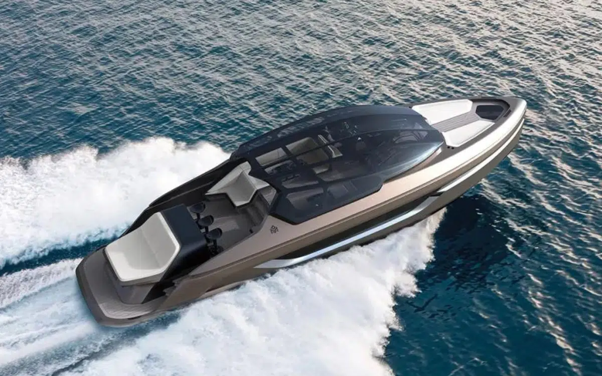 Cutting-edge 55-foot carbon-fiber yacht is like a spaceship on water