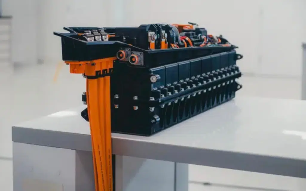 VarEVolt is an EV battery that fully recharges in 18 seconds and it just got green lighted to be produced on a mass scale