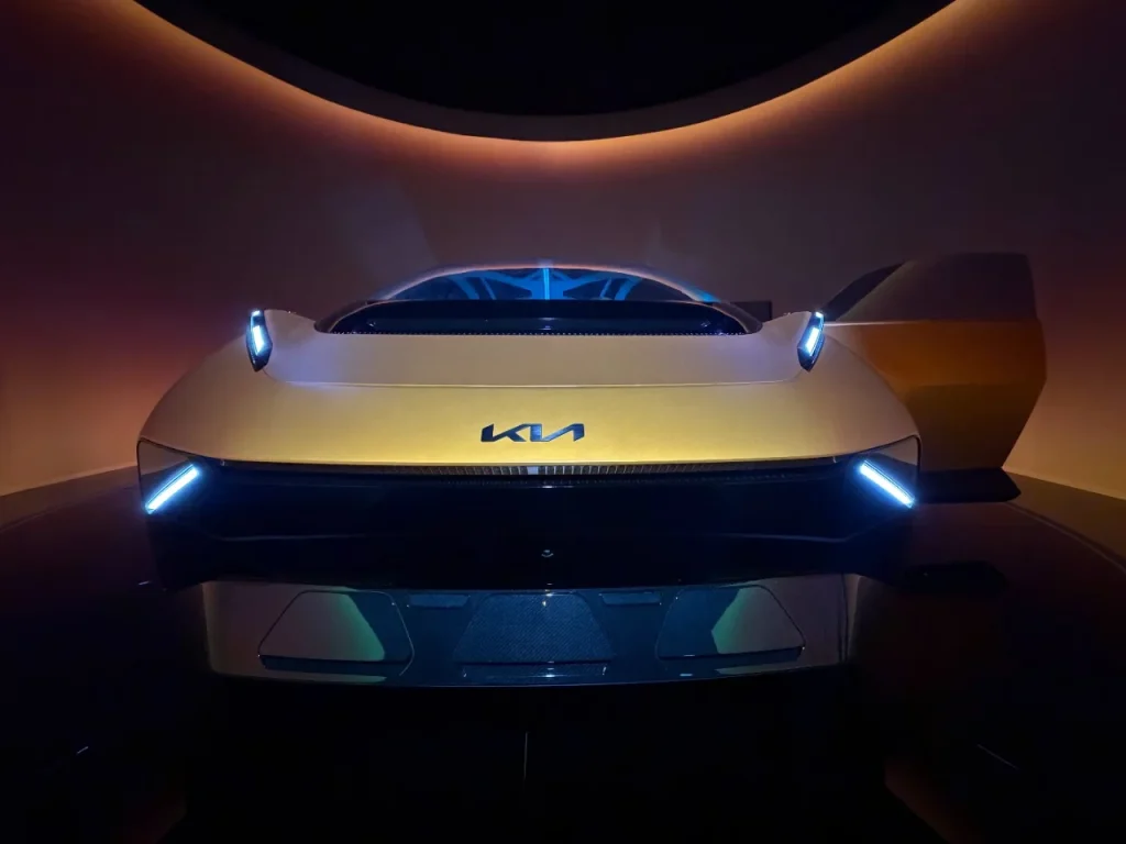 Unveiled at Milano Design Week, this is the Kia Vision Meta Turismo, halfway between a concept car and a gaming car