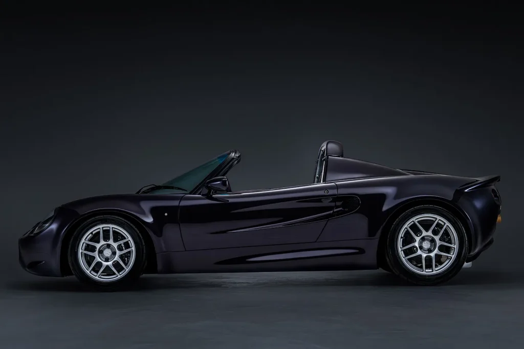 The VHPK takes the Lotus Elise S1 sports car formula to a new extreme with a 600kg single-seat tribute