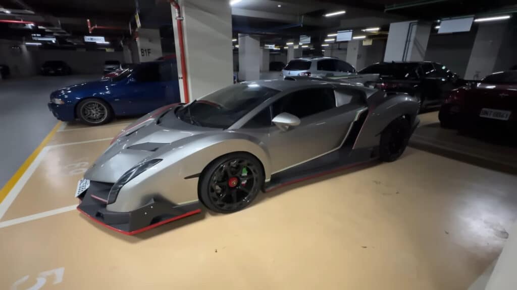 Fake Lamborghini rare Veneno