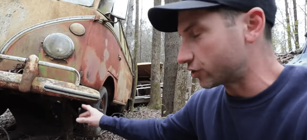 Man visits 'world's largest' Georgia junkyard with 5,000 cars, it's basically a city