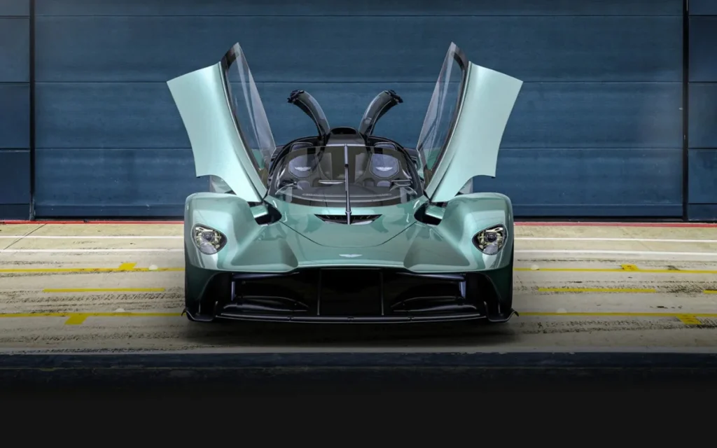 A girlfriend questioned if a $3 million Aston Martin Valkyrie Spider was cool - Reddit and car fans quickly set the record straight