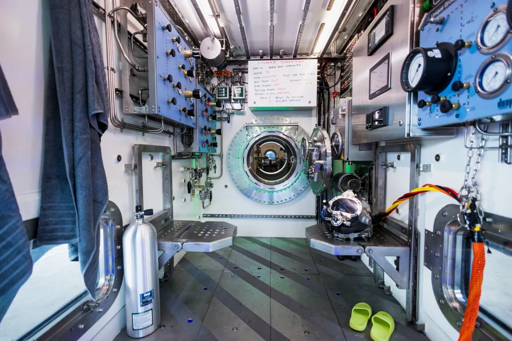 These humans can't believe 70% of Earth is still a mystery so are preparing to live and work on the ocean floor