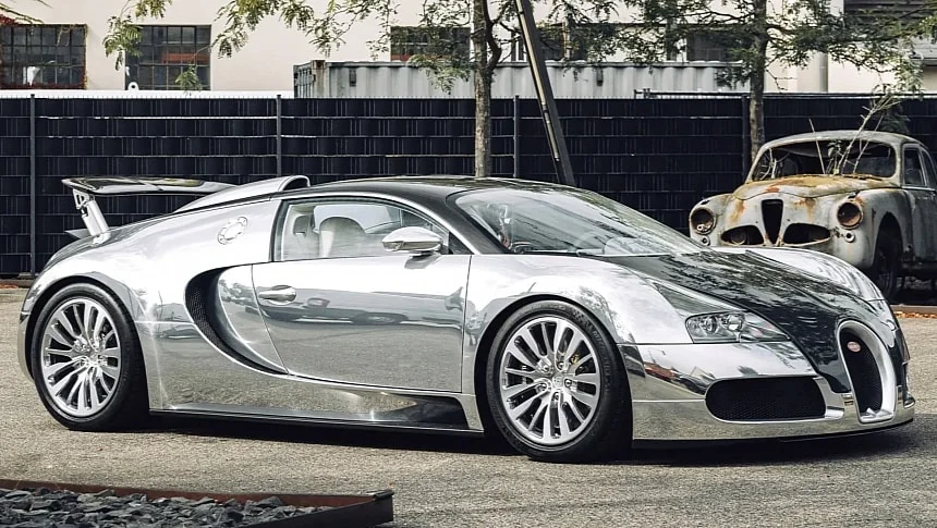 The first of five Bugatti Veyron Pur Sangs has just been sold for huge money - and it comes with the legendary speed key