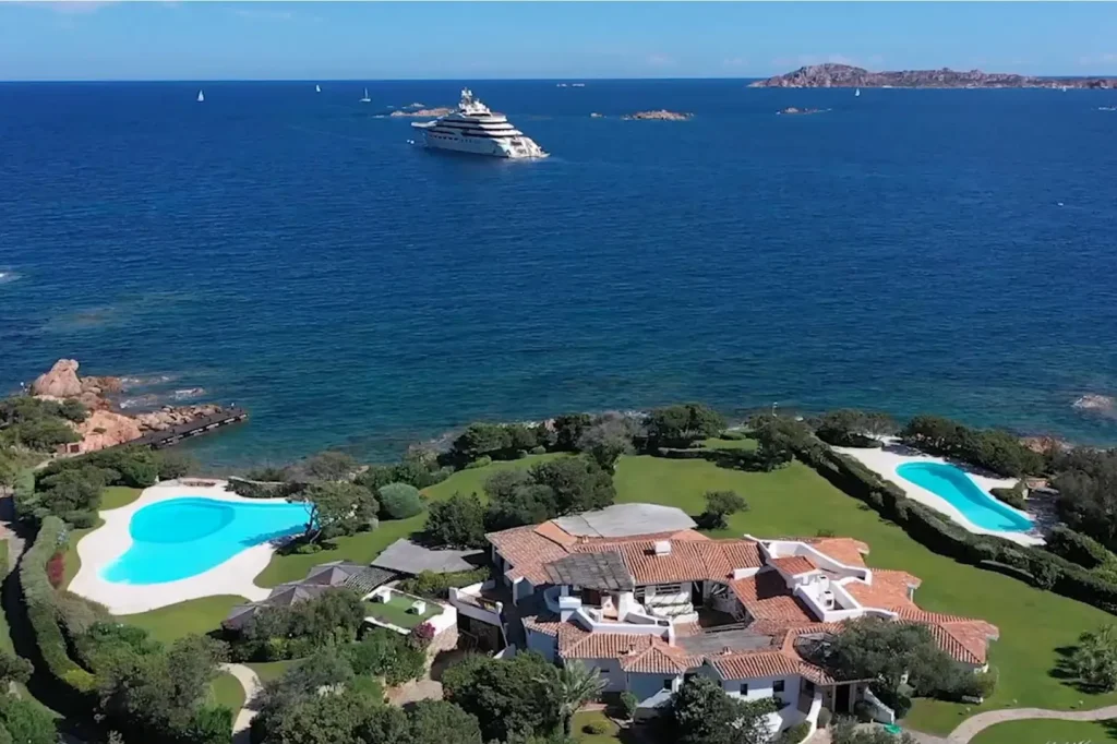 Emir of Qatar drops $115M for massive 168-acre Italian estate featuring 126 rooms and a remote-controlled volcano