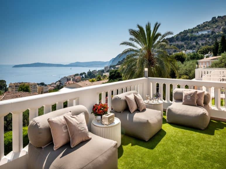 Villa Carol overlooks the sea. It's just an eight-minute drive to Monaco.