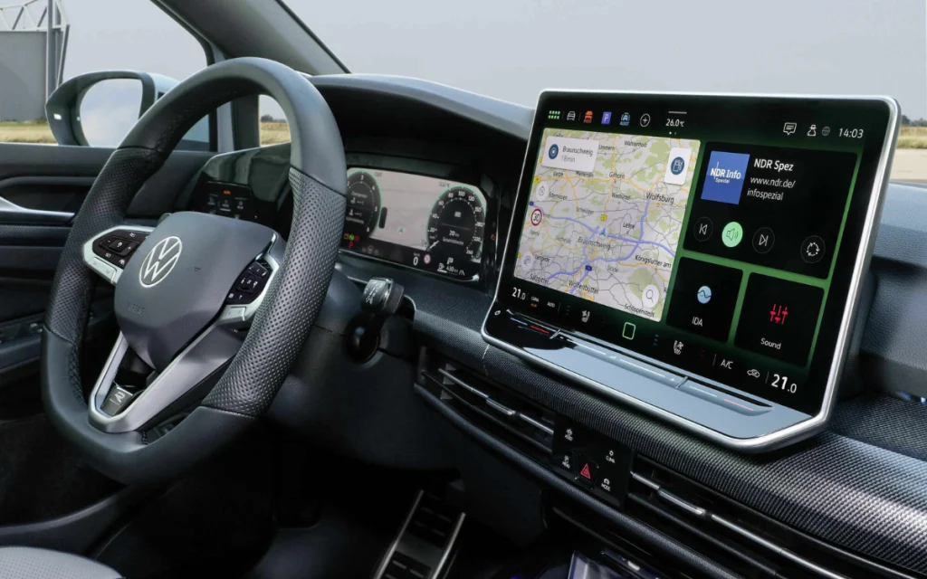 A blindfold test might seem like an unusual way to judge premium car stereo upgrades, but that’s exactly what one audio expert did to get an unbiased listen. 