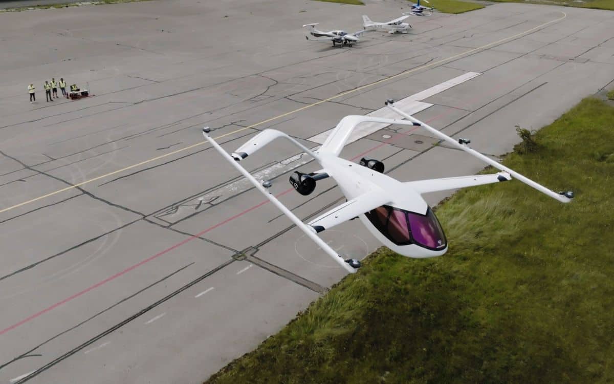 The VoloConnect takes off on it's maiden test flight.