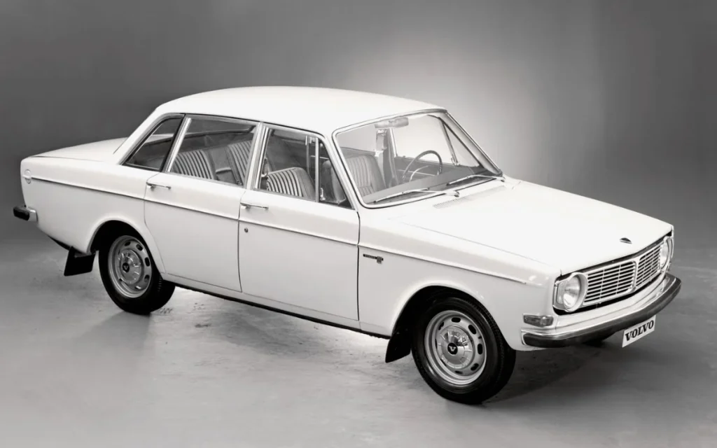 North Korea's fake Mercedes ended up becoming one of the weirdest cars ever created
