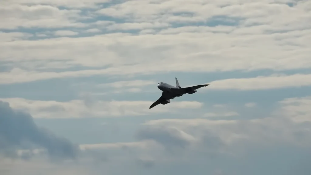 RC model Concorde is world's largest RC model and is 32ft long and has four jet turbines attached