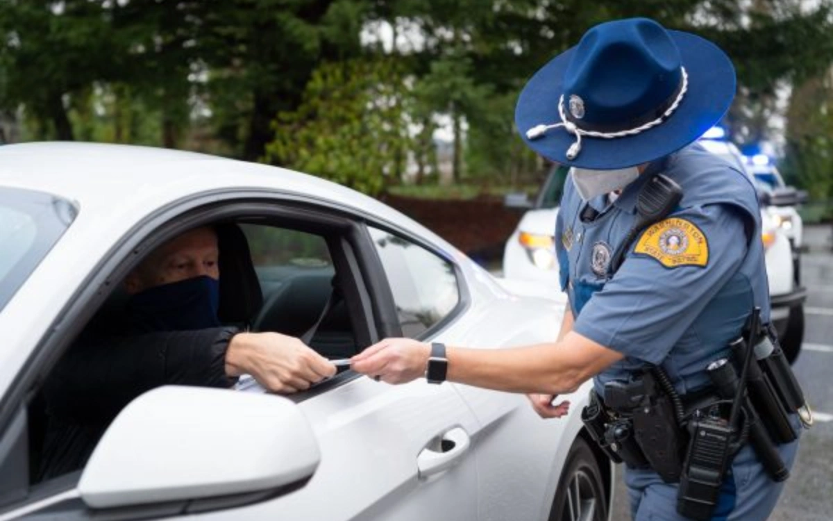 A blue envelope is all Washington drivers need to signal to police that they may need extra time or patience during a stop