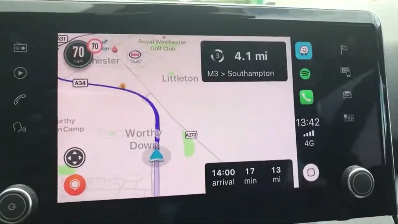 These hidden Waze features will transform your next drive when you hook it up to Apple CarPlay or Android Auto