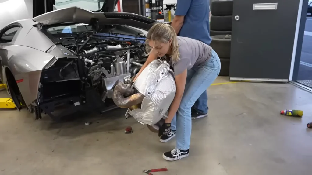 California woman puts a F1 race exhaust on her V12 Lamborghini Aventador supercar and the sound it makes is monstrous