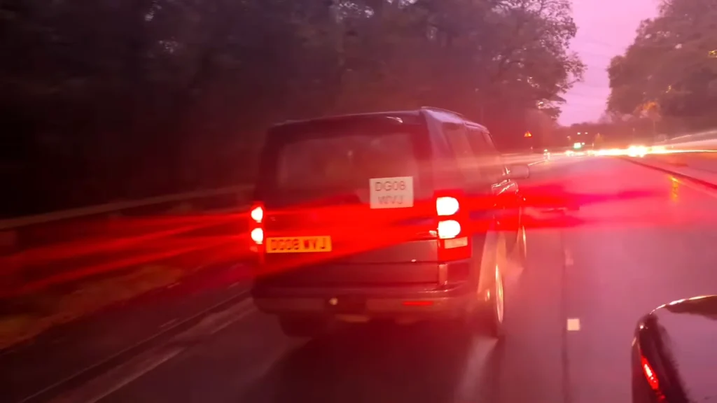Man takes his dead Land Rover Discovery 3 SUV to WeBuyAnyCar to see if he can hide red flags and get a higher price