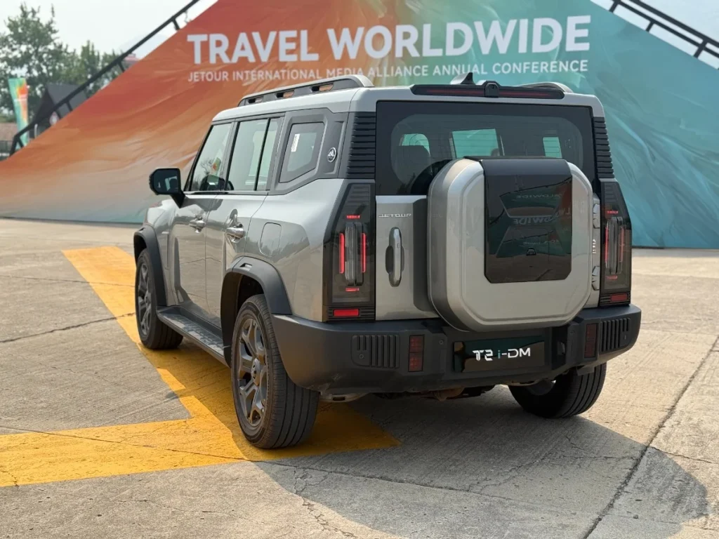 We traveled to China to drive two off-roading icons made by Jetour