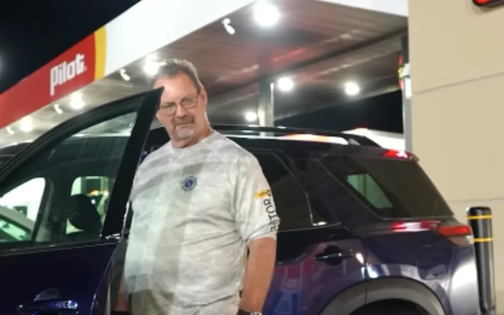 Westen Champlin gave away a Cobra Mustang to the first stranger he met and his reaction was priceless