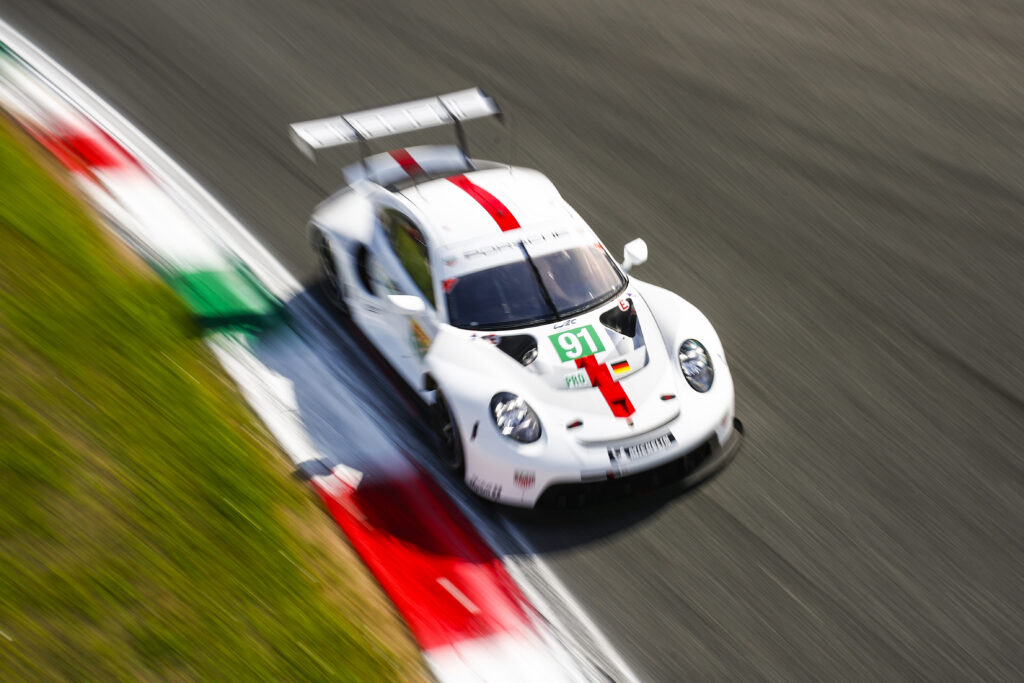 White Porsche 911 RSR at Monza